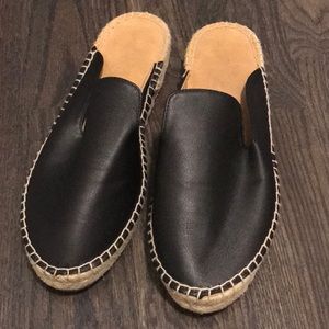 Black Universal Thread mules